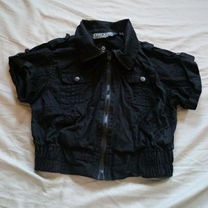 CLOSET CLOSING 9/30 Last Kiss black cropped short sleeve jacket size m